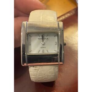 Women's 30mm Harve Bernard Watch, Bangle Bracelet with White Leather Wrap